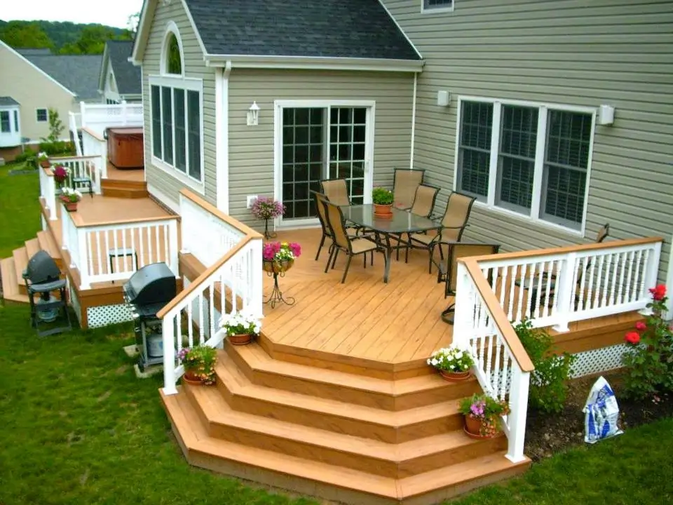 Duxxbak composite decking supplied by The Deck Store in Bristol, Tennessee